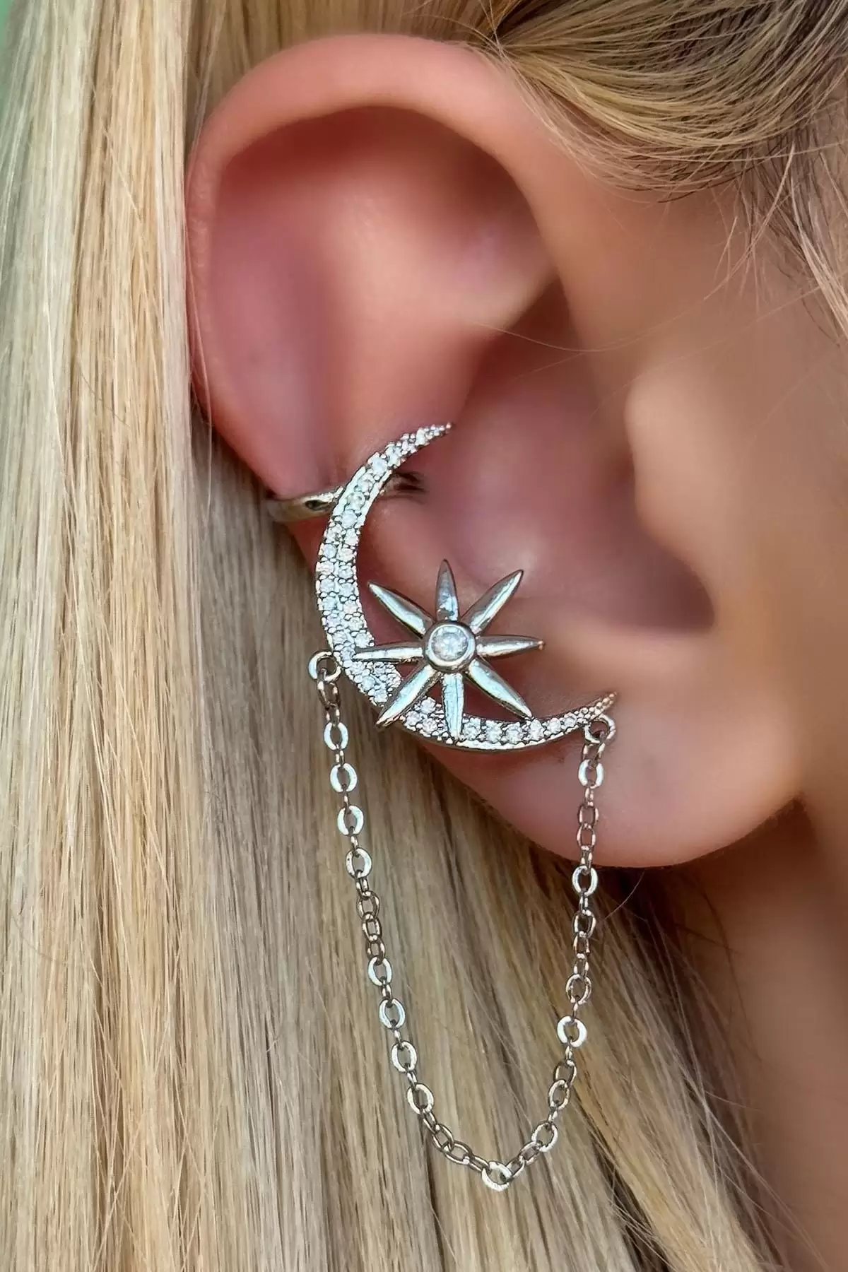 Gümüş Renk Yıldız Figürlü Taş Detaylı Ear Cuff (Çift)