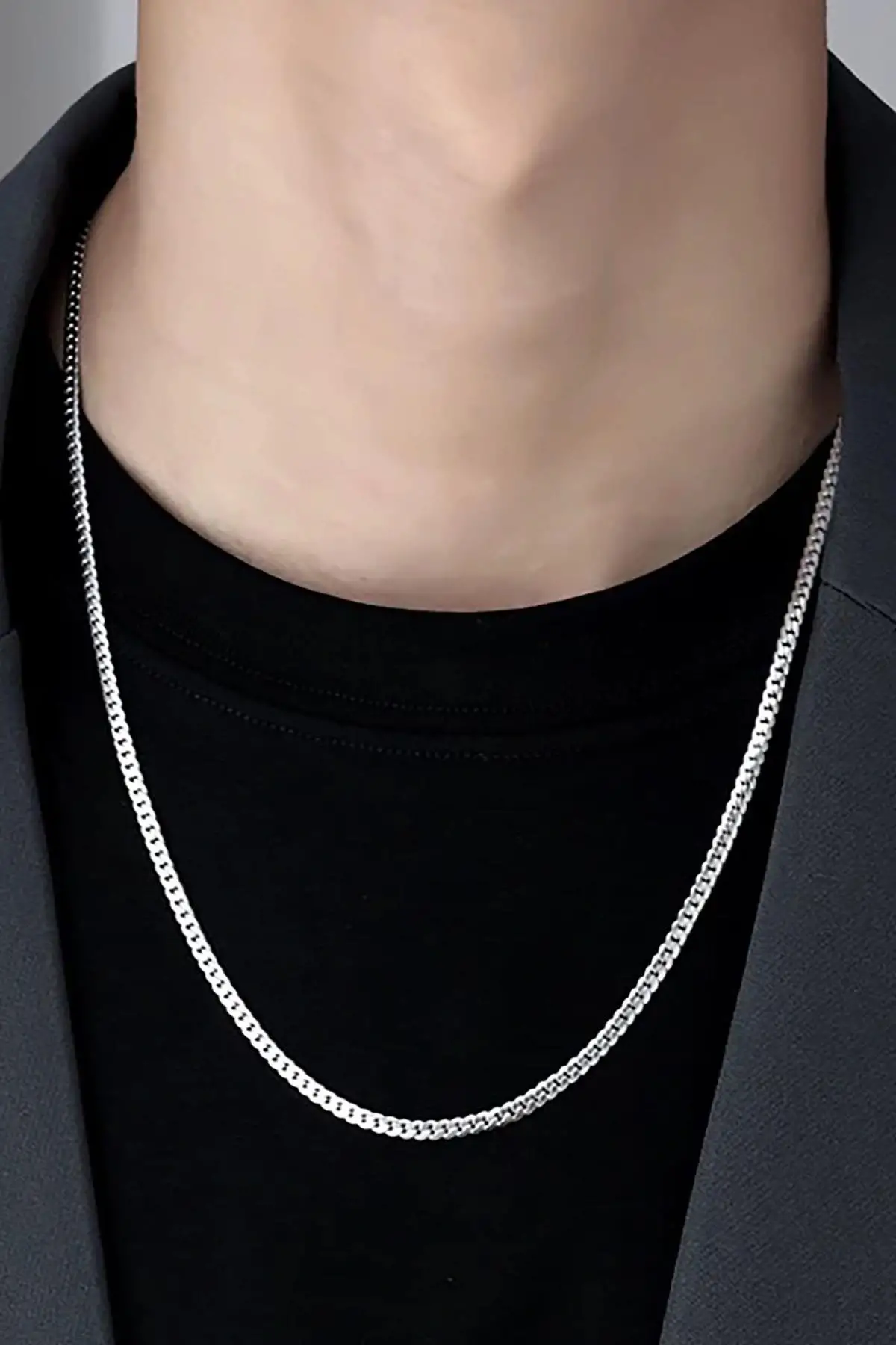 Gümüş Renk Zincir Detaylı Unisex Çelik Kolye