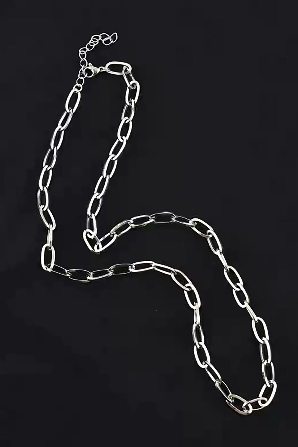 Gümüş Renk Zincir Detaylı Unisex Çelik Kolye