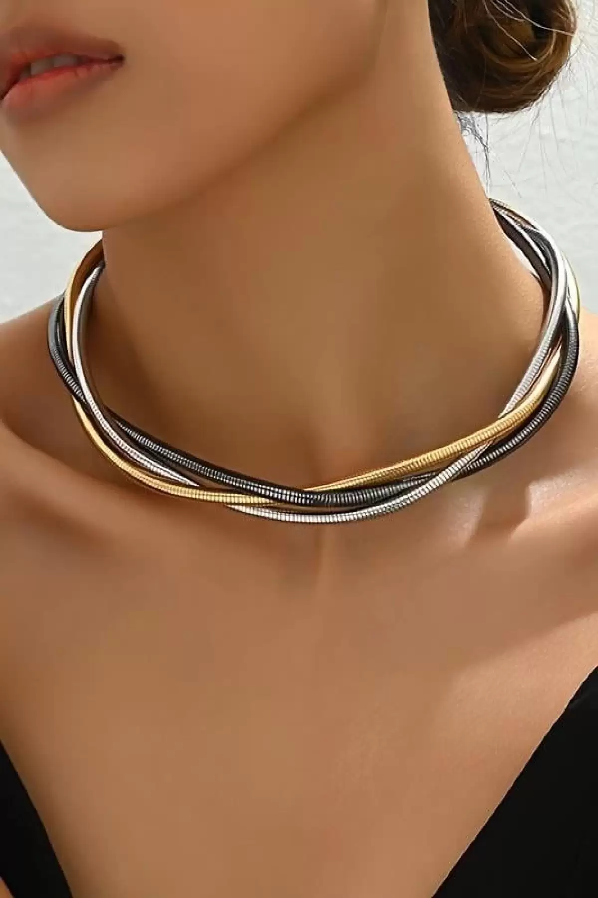 Gümüş Ve Altın Renk Metal Choker Kolye