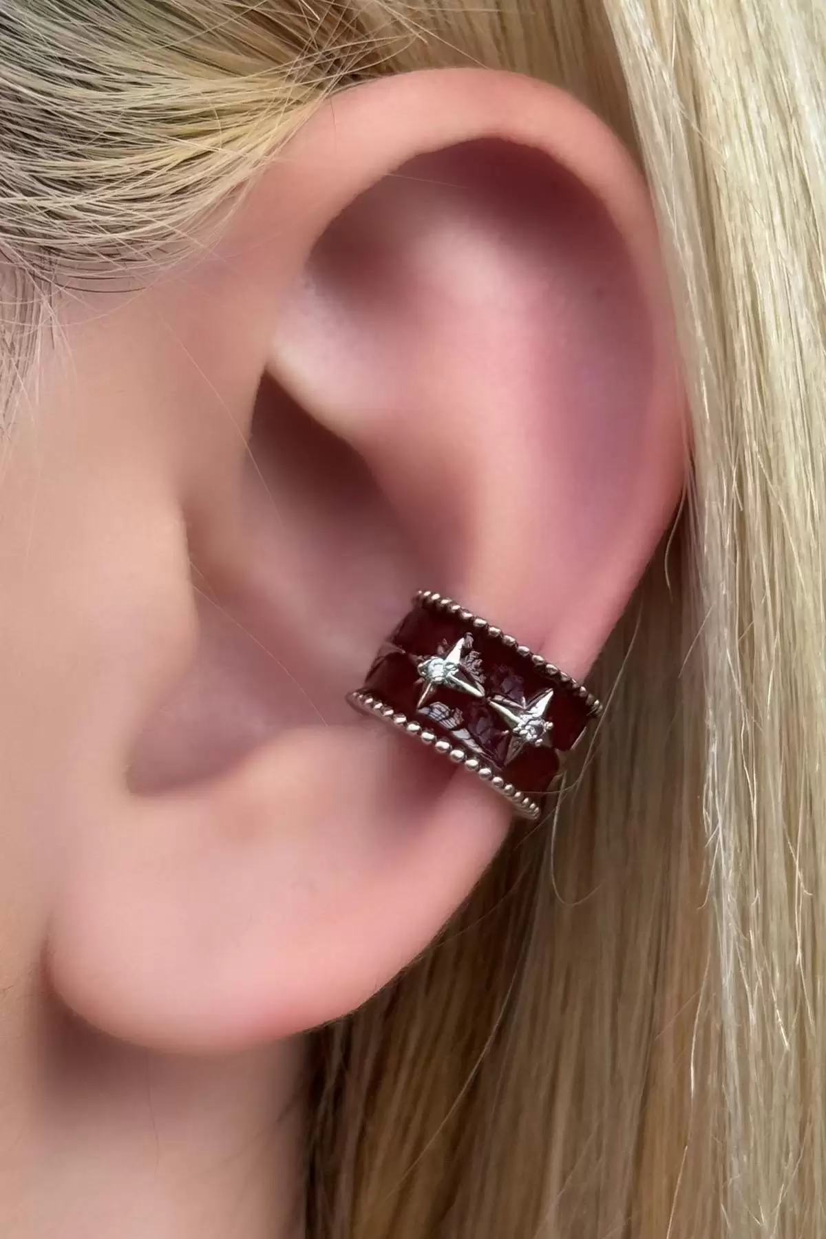 Gümüş Ve Bordo Renk Yıldız Detaylı Ear Cuff Küpe (Tek)