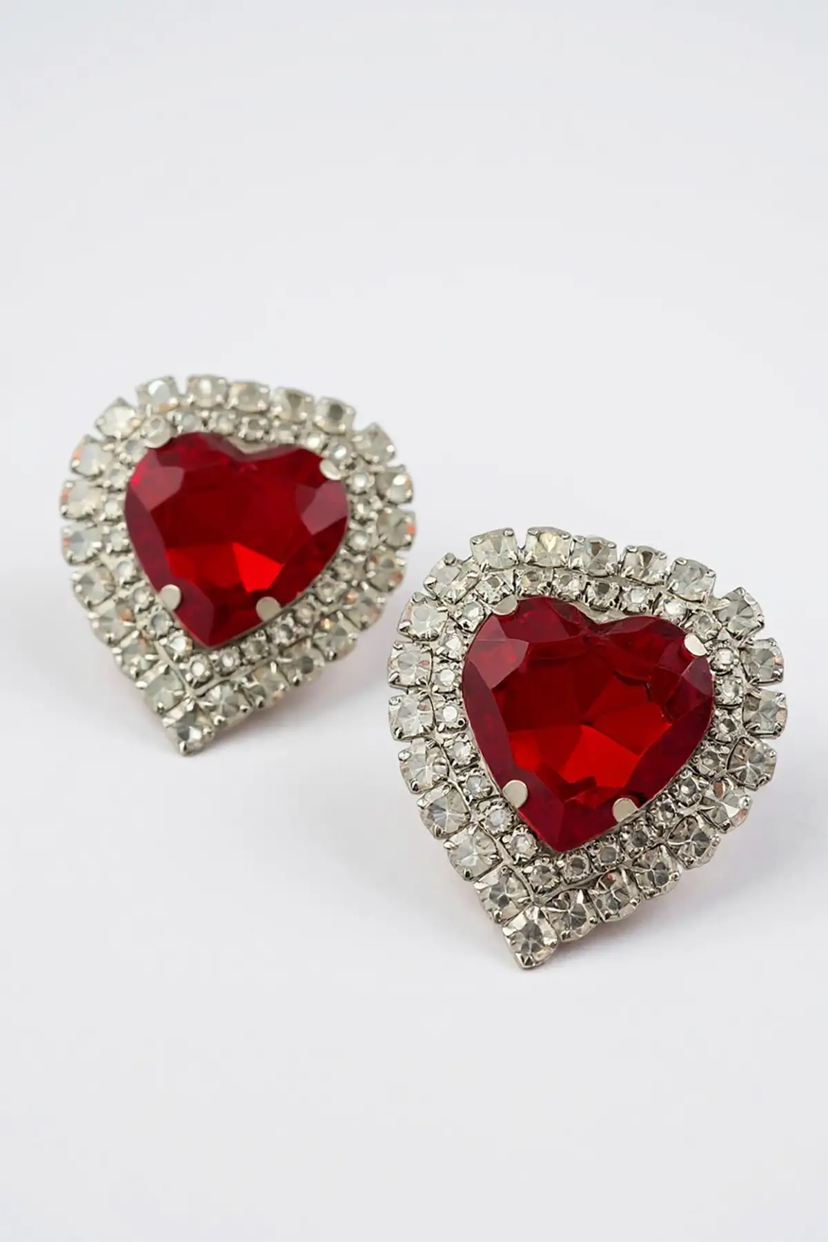 Gümüş ve Kırmızı Renk Kalp Figürlü Taşlı Abiye Küpe Kına/Gelin Küpe (Çift)
