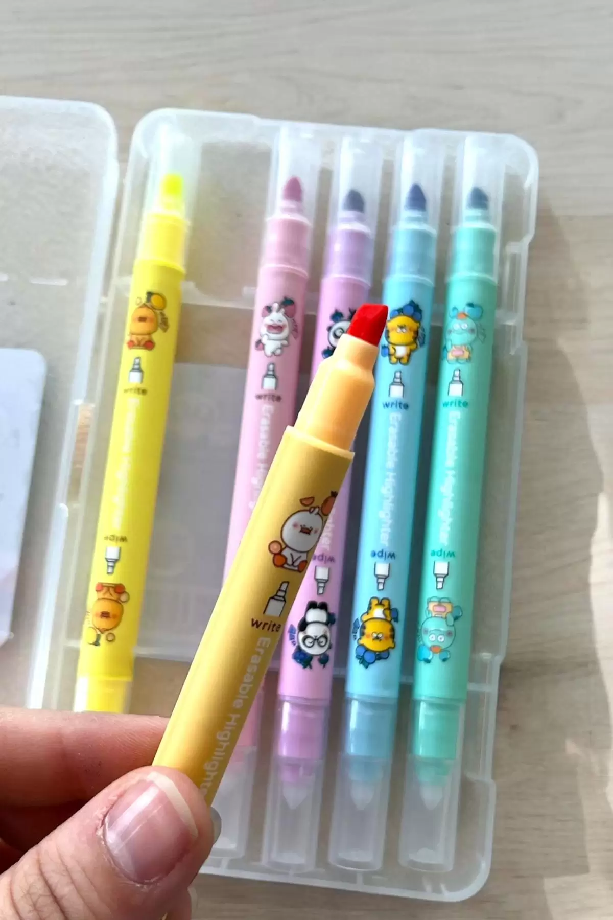 Karışık Figürlü 6lı Silgi Detaylı Fosforlu Kalem Set