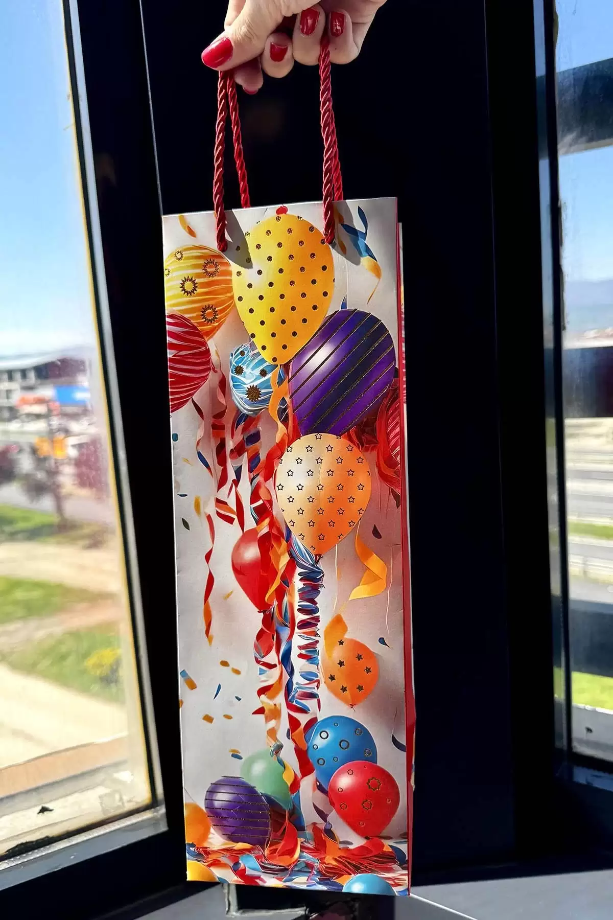Karışık Renk Balon Figürlü Karton Çanta