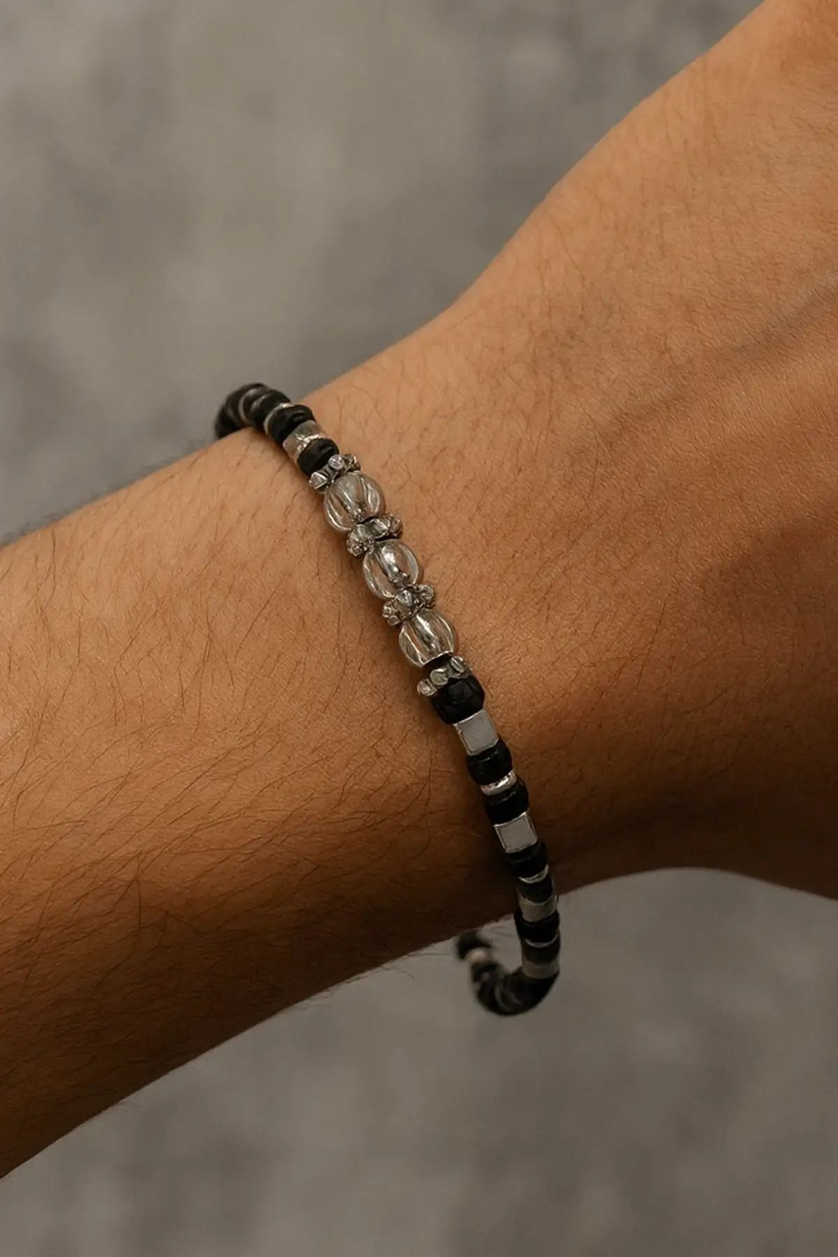 Karışık Renk Boncuk Detaylı Çelik Erkek Bileklik