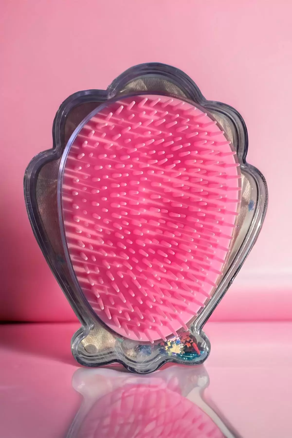Karışık Renk Deniz Kabuğu Detaylı Kalp Figürlü Simli Taşınabilir Saç Tarama Fırçası/ Tarak