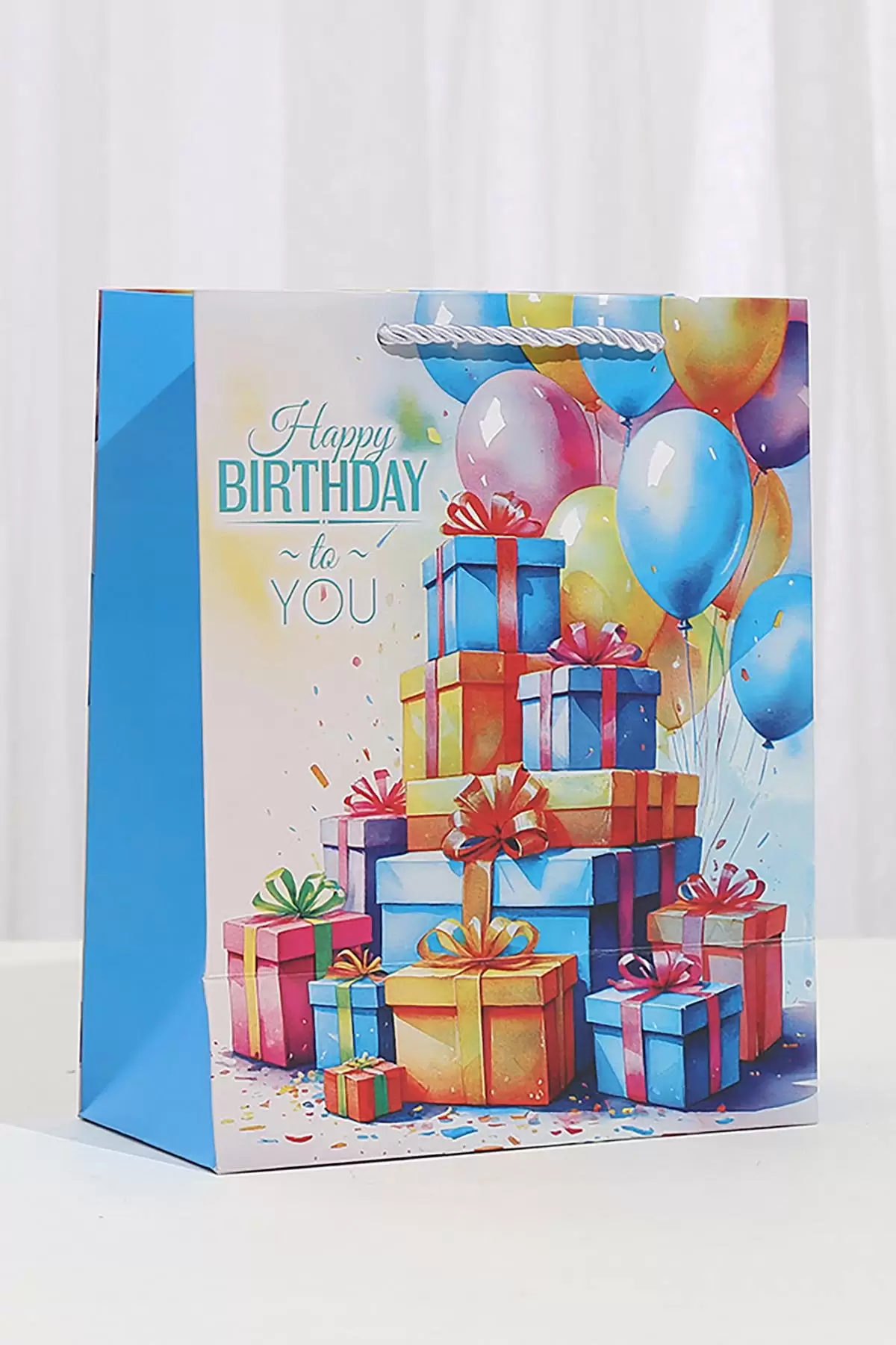 Karışık Renk Hediye Kutusu Ve Balon  Figürlü Karton Çanta