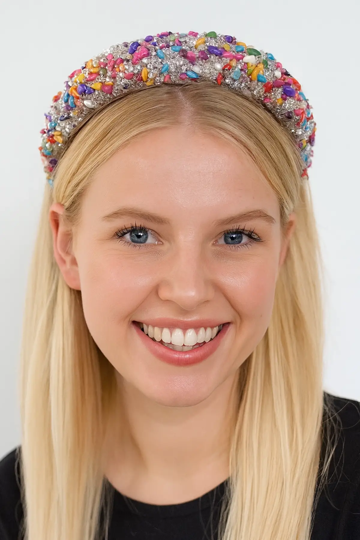 Karışık Renk Taş Detaylı Tasarım Taç