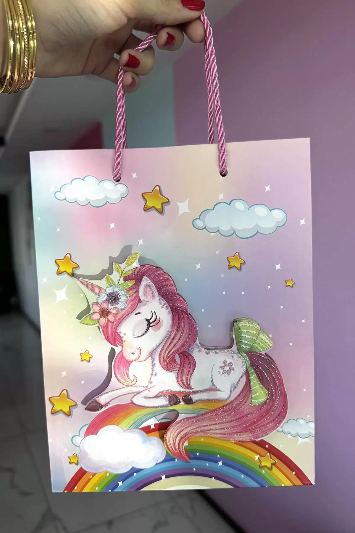 Karışık Renk Unicorn Figürlü 3D Görünümlü Karton Çanta