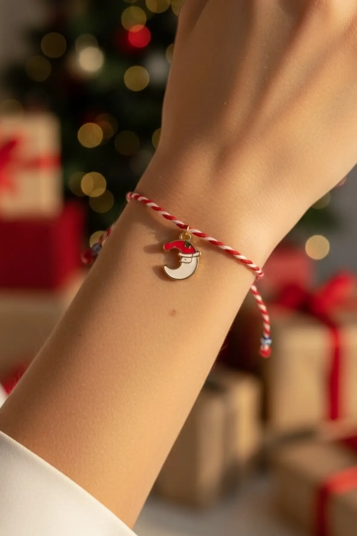 Kırmızı Renk Ay Figürlü Yılbaşı Bilekliği
