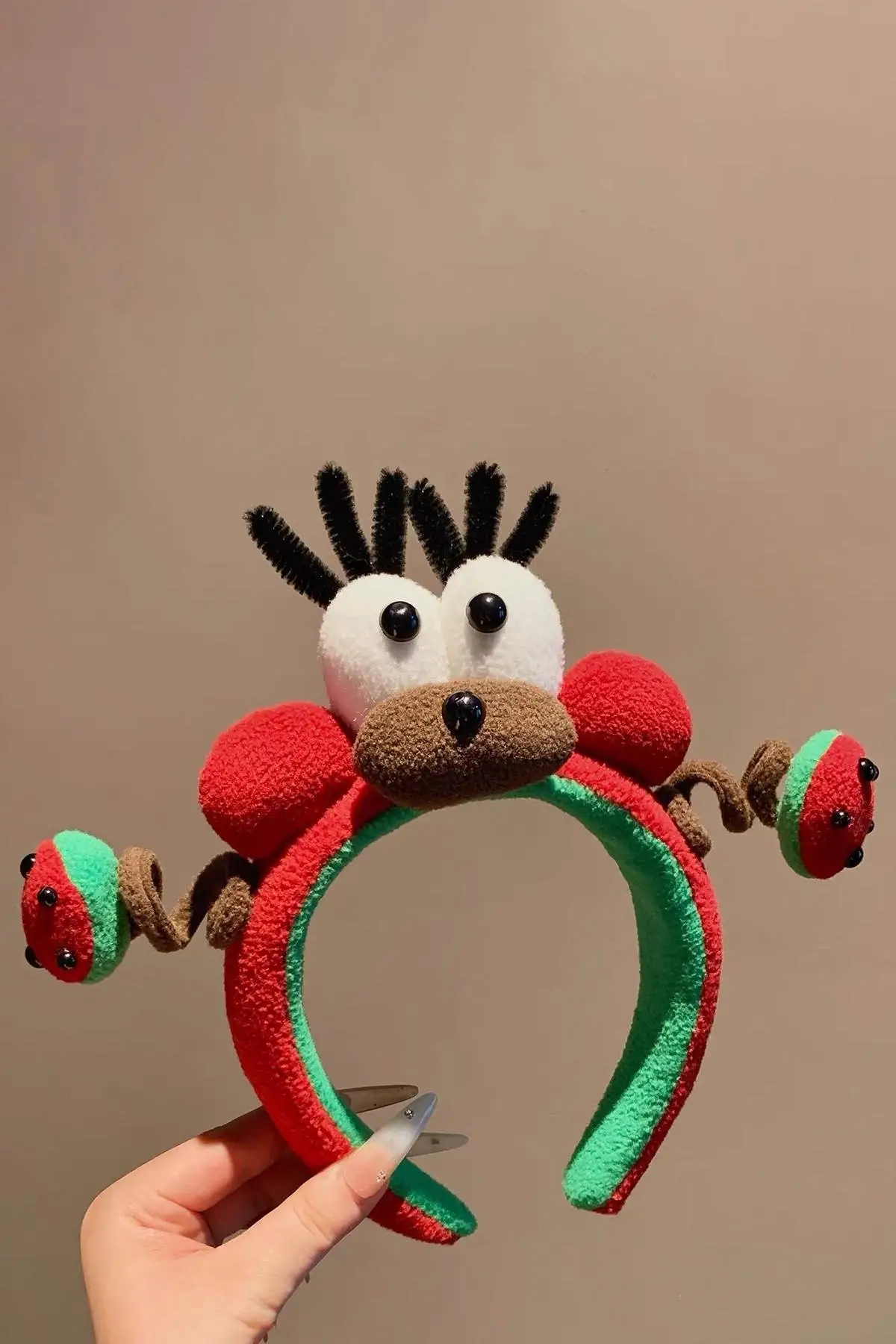 Kırmızı Renk Eğlenceli Peluş Taç