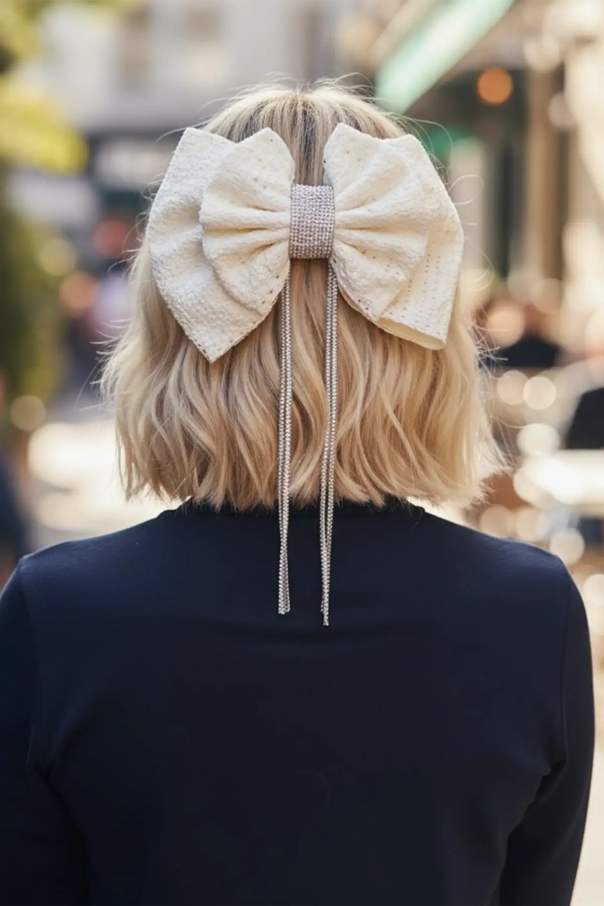 Krem Renk Kurdele Figürlü Taş Detaylı Otomat Toka