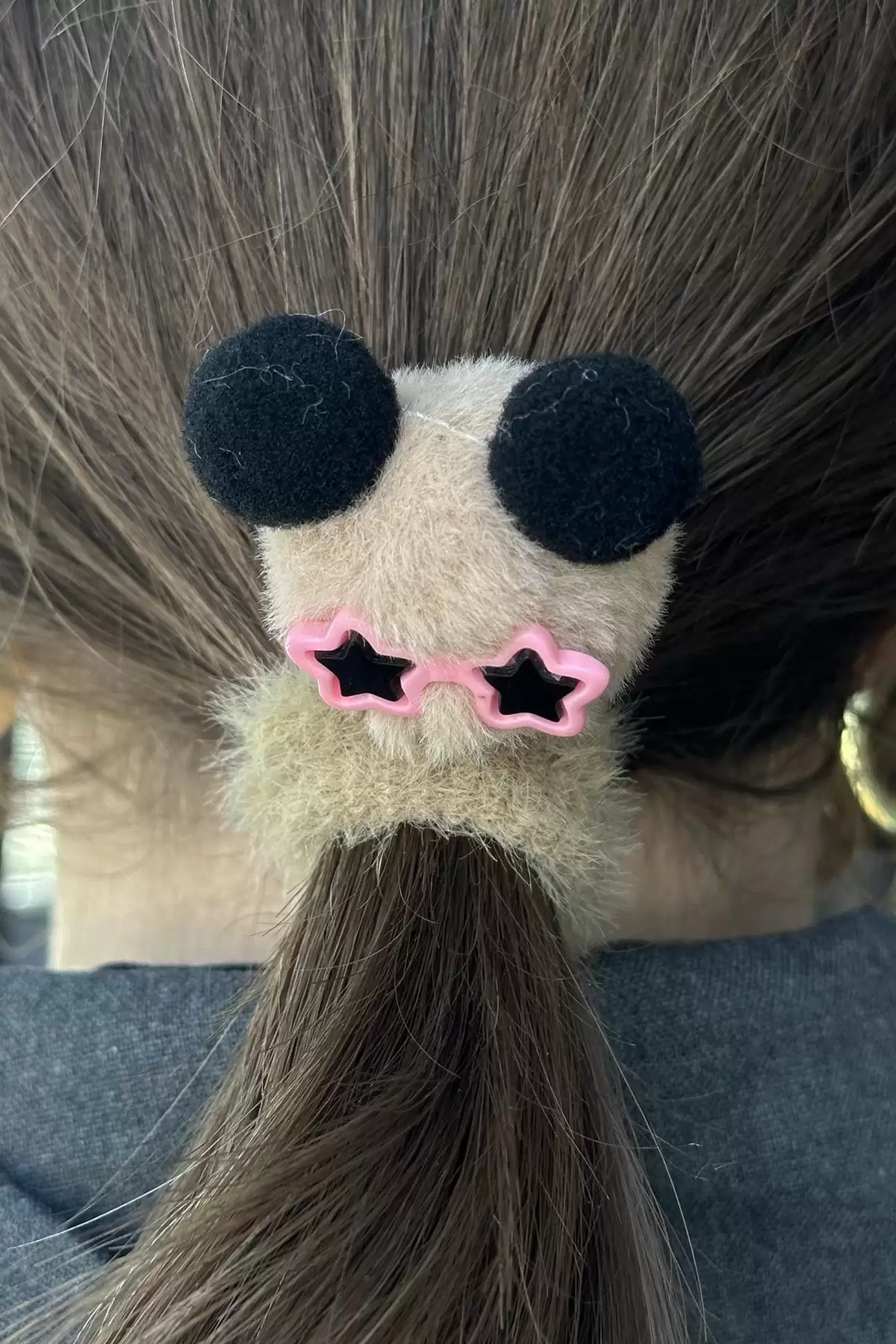 Krem Renk Pembe Gözlük Detaylı Peluş Lastik Toka
