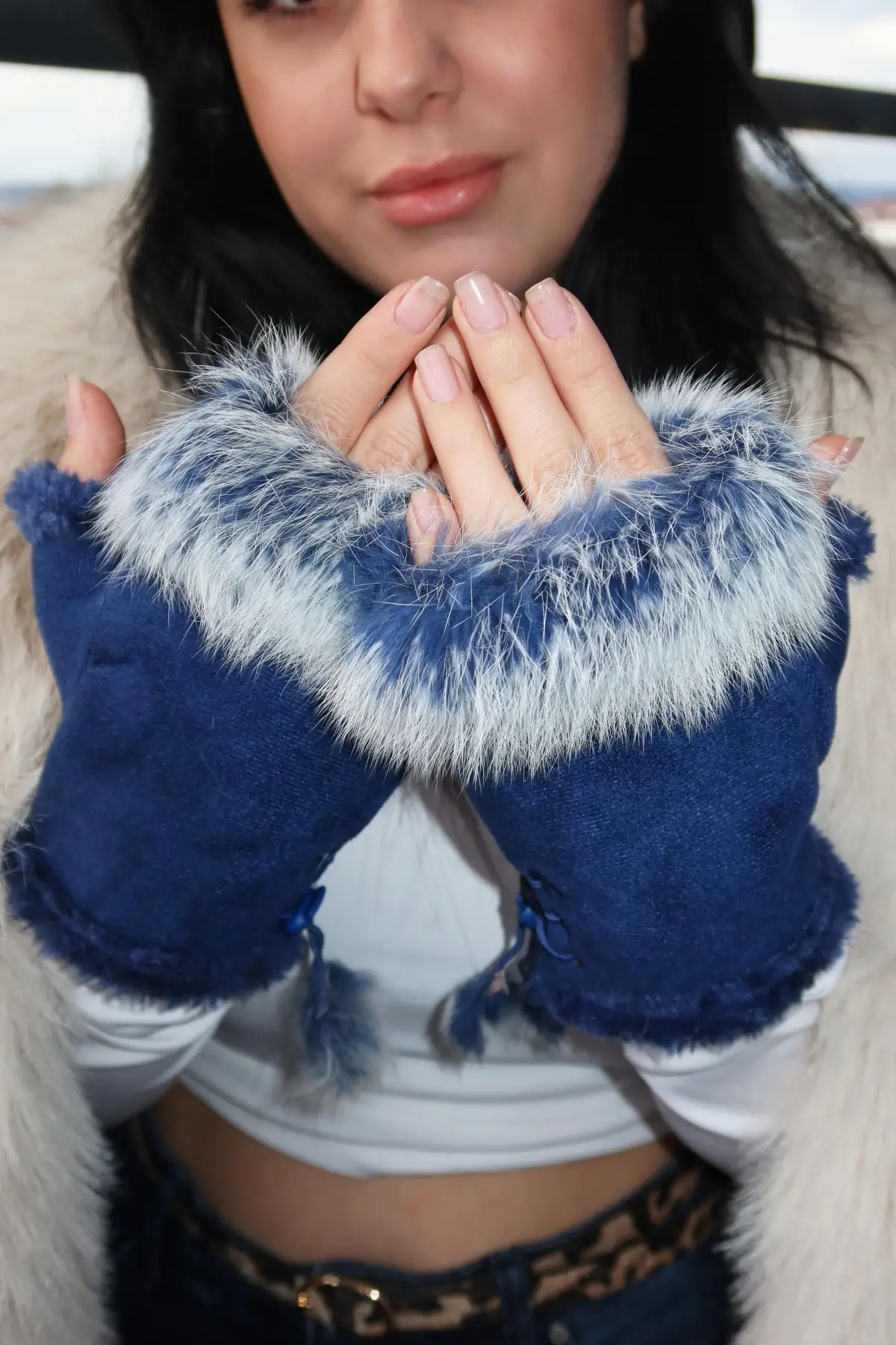 Lacivert Renk Peluş Detaylı Kesik Eldiven