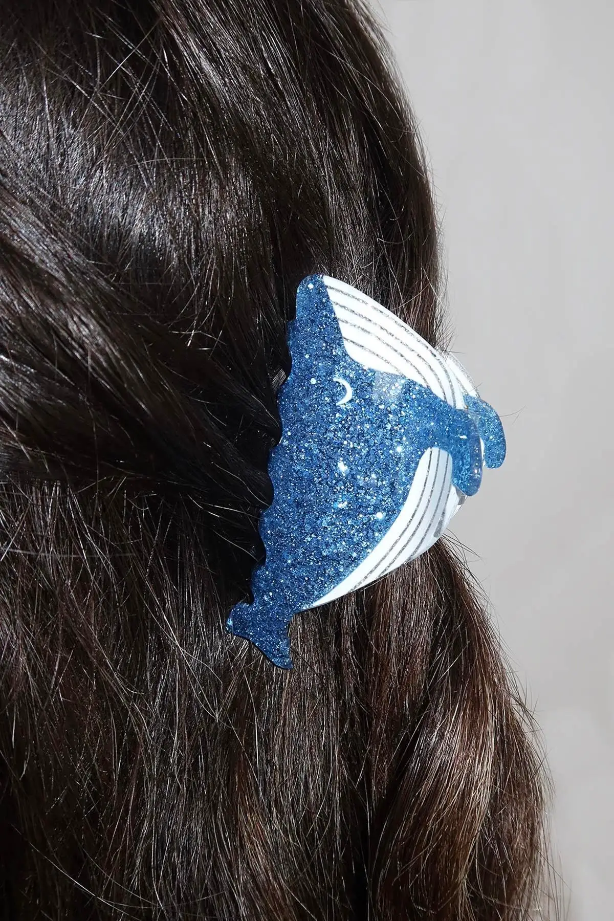 Lacivert Ve Beyaz Renk Balina Figürlü Kemik Mandal Toka