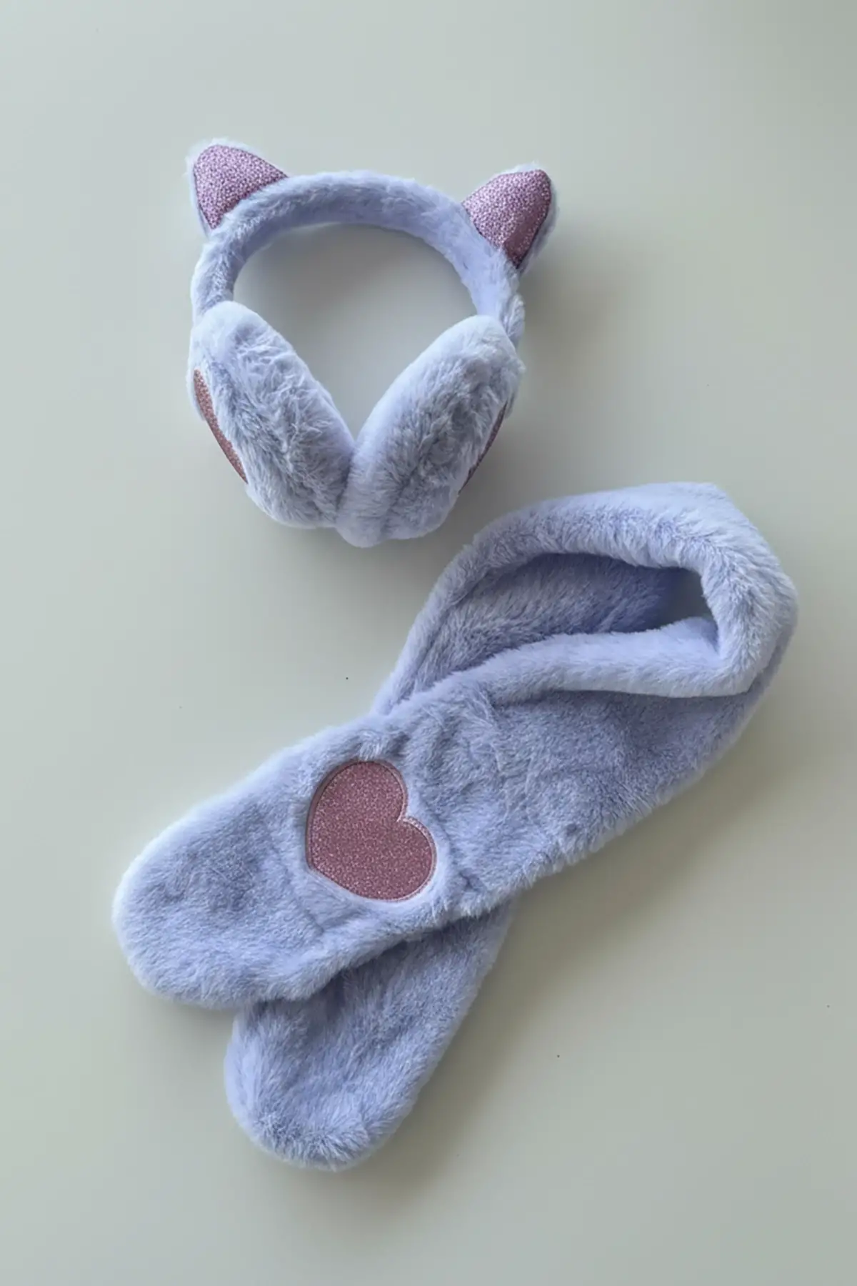Lila Renk Kalp Detaylı Peluş Atkı Ve Kulaklık Set