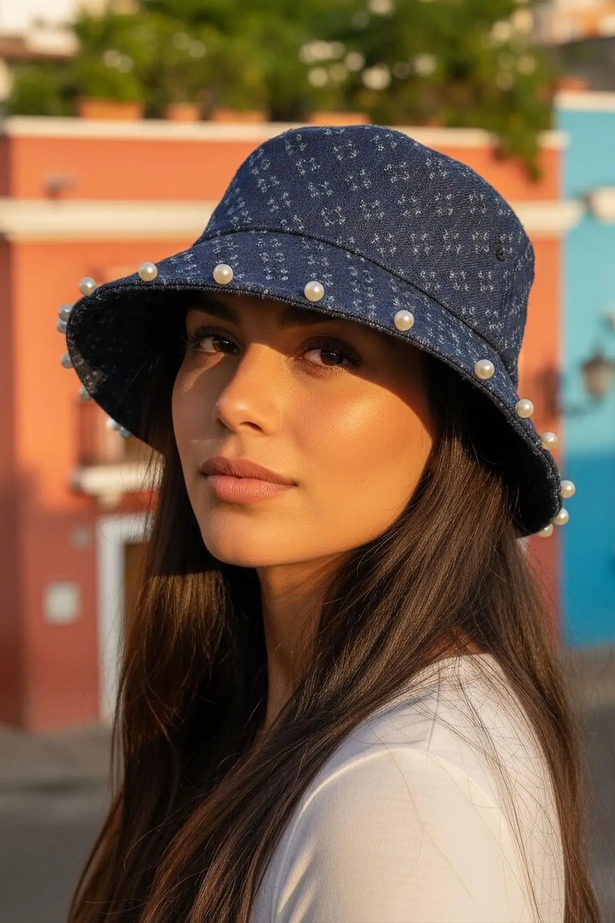 Mavi Renk İnci Detaylı Kot Tasarım Şapka