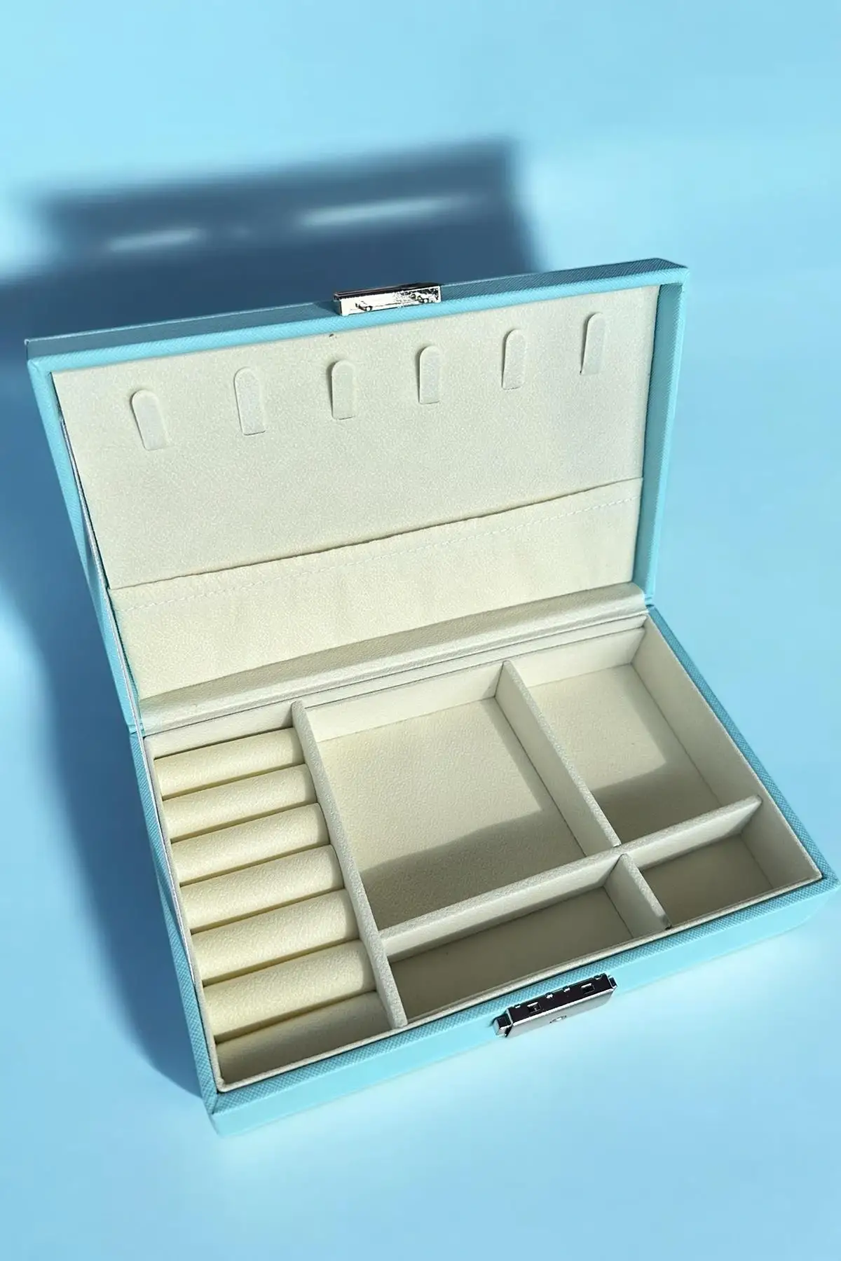 Mavi Renk Kilitli Deri Takı Organizeri