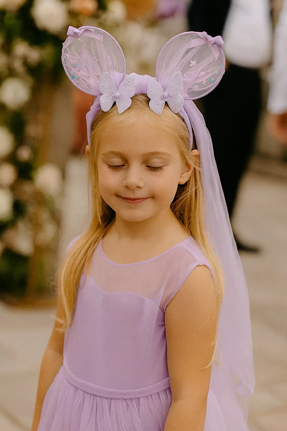 Mor Renk Kelebek Figürlü Tül Detaylı Taç