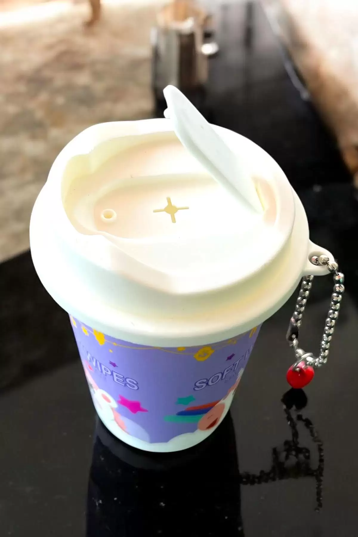 Mor Renk Unicorn Figürlü Anahtarlık Detaylı Kutulu Islak Mendil