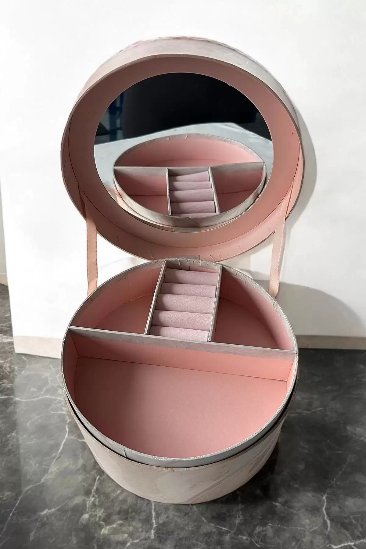 Pembe Renk Ayna Detaylı 2 Bölmeli Takı Organizeri