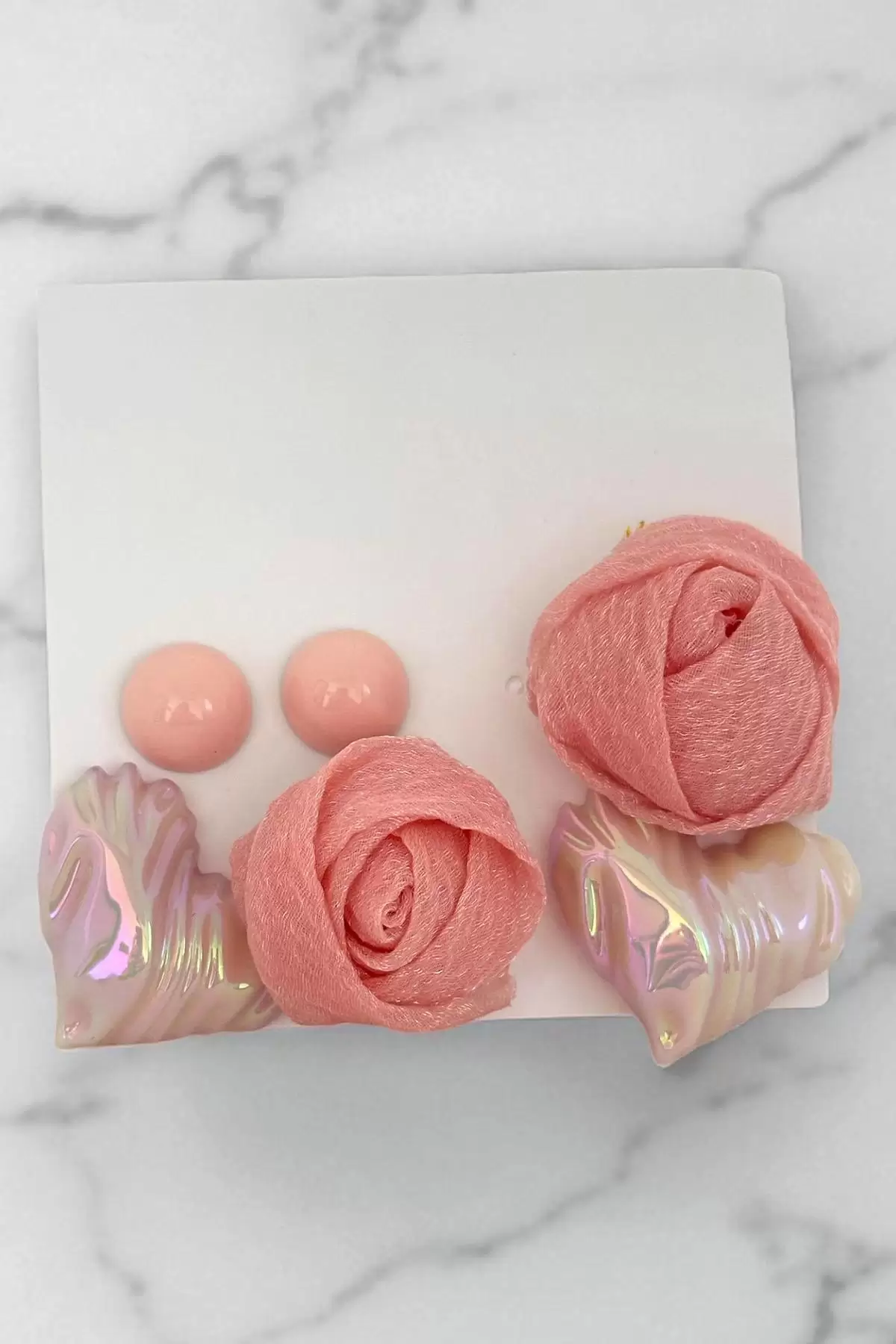 Pembe Renk Çiçek Figürlü Kalp Detaylı 6lı Küpe Set