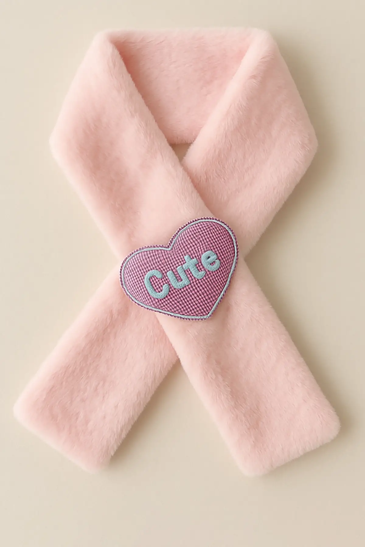 Pembe Renk Kalp Figürlü Peluş Çocuk Atkı