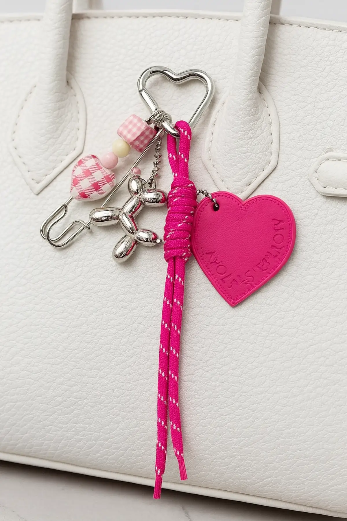Pembe Renk Karışık Figürlü Çanta Charm/ Anahtarlık
