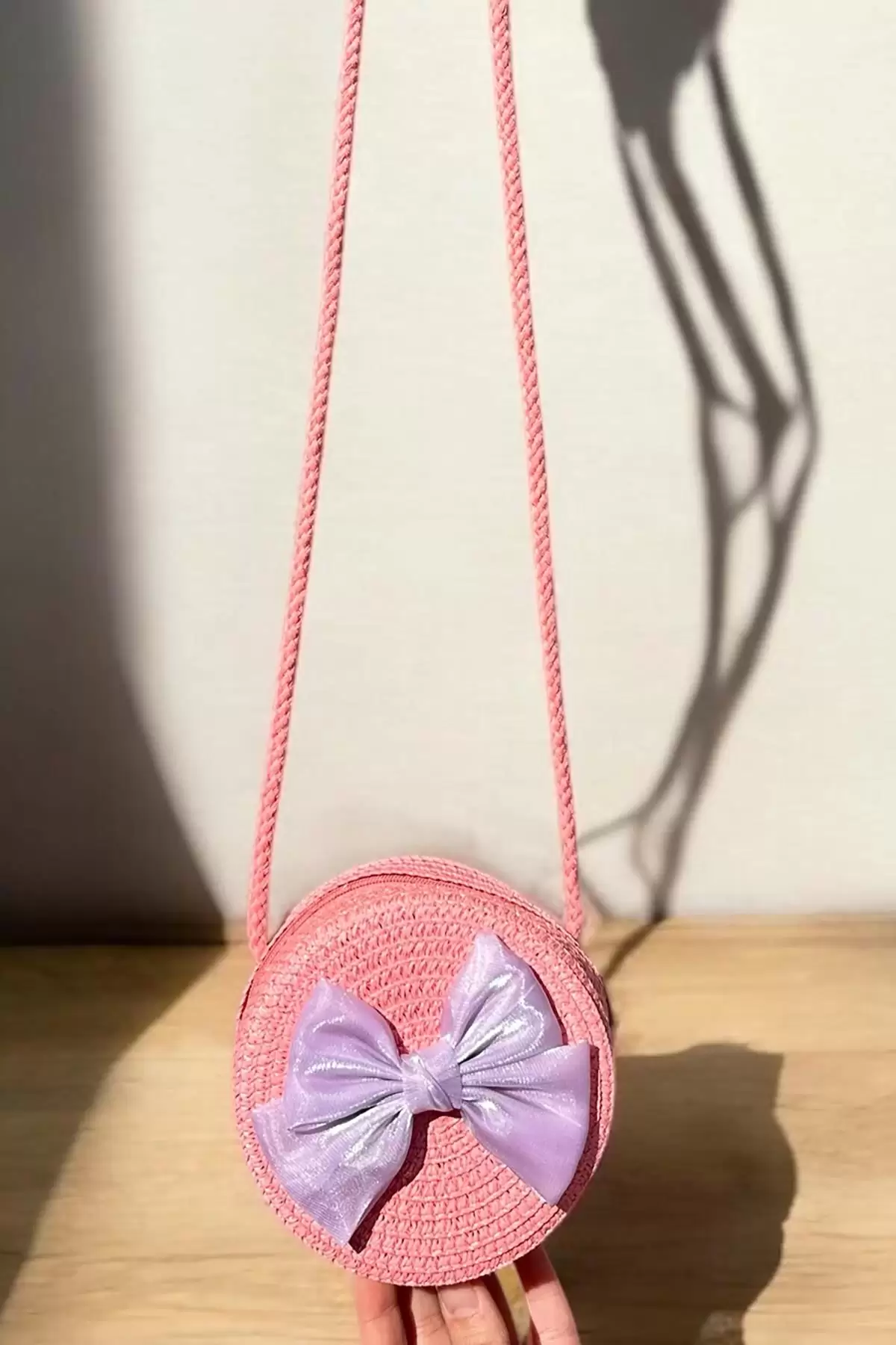 Pembe Renk Kurdele Figürlü Hasır Çocuk Çanta