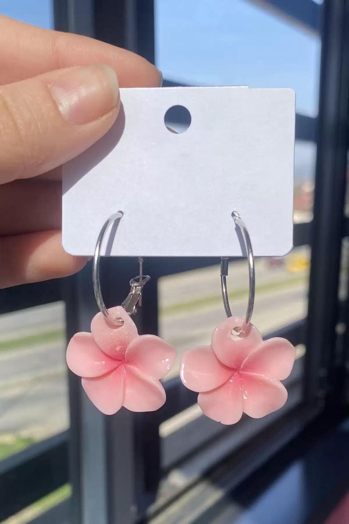 Pembe Renk Sallantılı Lotus Küpe (Çift)