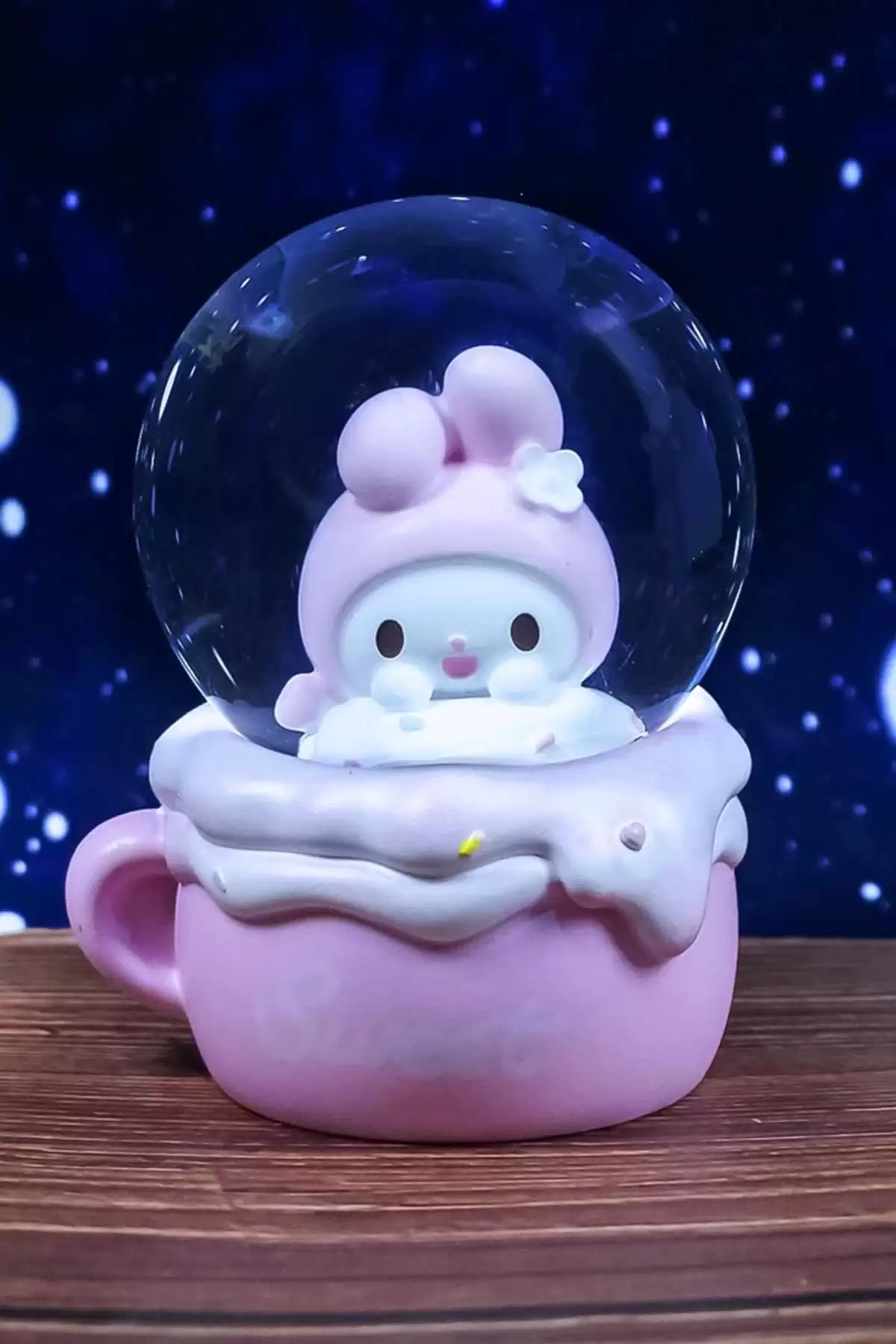 Pembe Renk Tavşan Figürlü Işıklı Kar Küresi