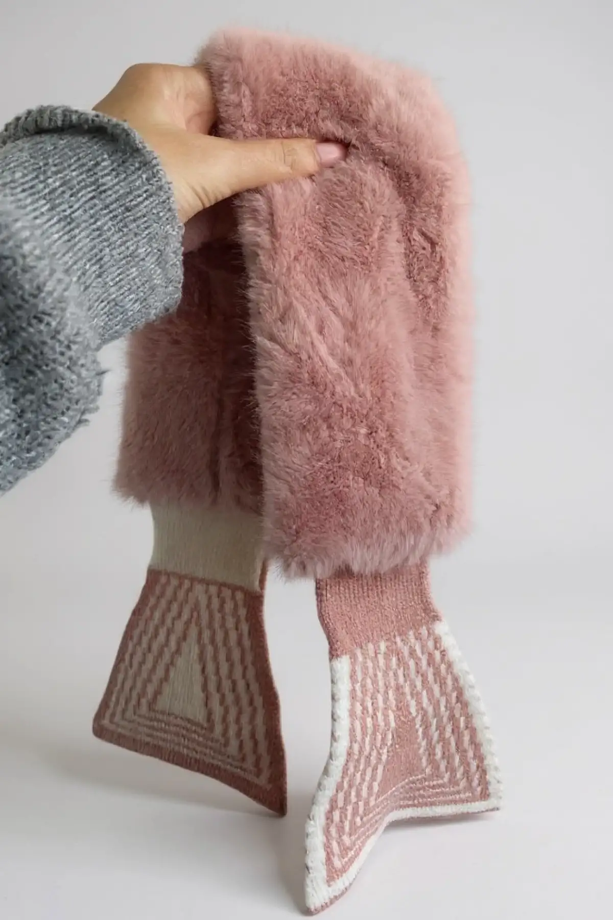 Pembe Ve Beyaz Renk Çocuk Peluş Atkı