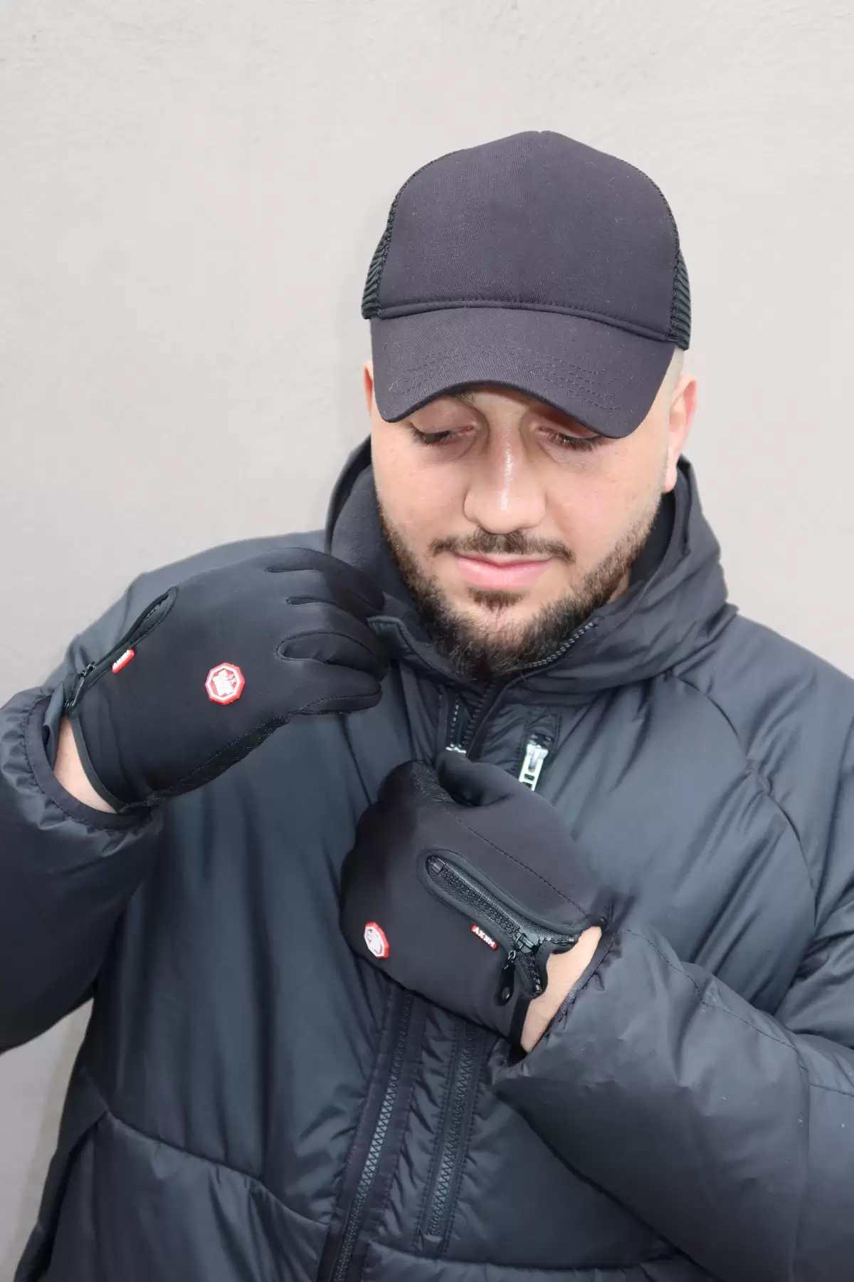 Siyah Renk Dokunmatik Rüzgar Geçirmez Kaymaz Eldiven