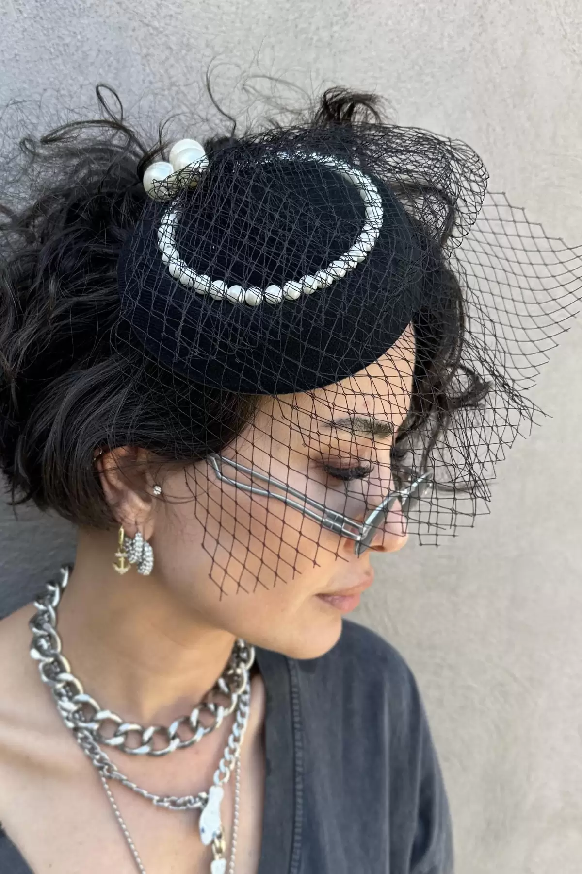 Siyah Renk İnci Detaylı Nikah Şapkası/Vualet Şapka