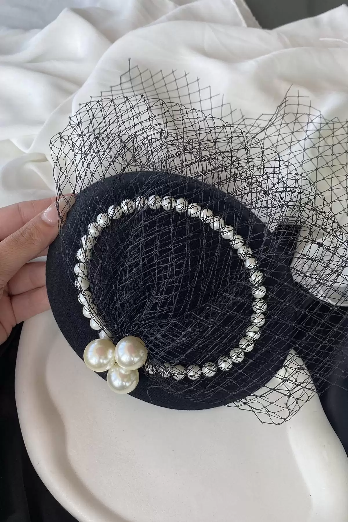 Siyah Renk İnci Detaylı Nikah Şapkası/Vualet Şapka