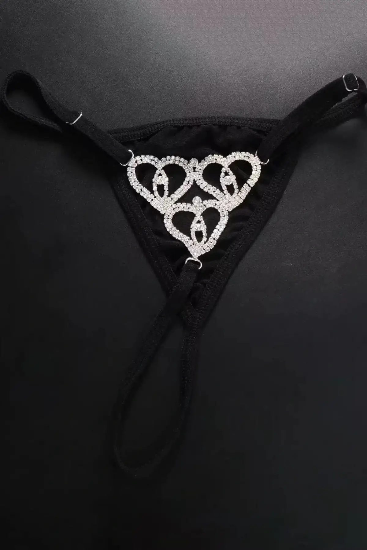 Siyah Renk Kalp Figürlü Taş Detaylı Tanga