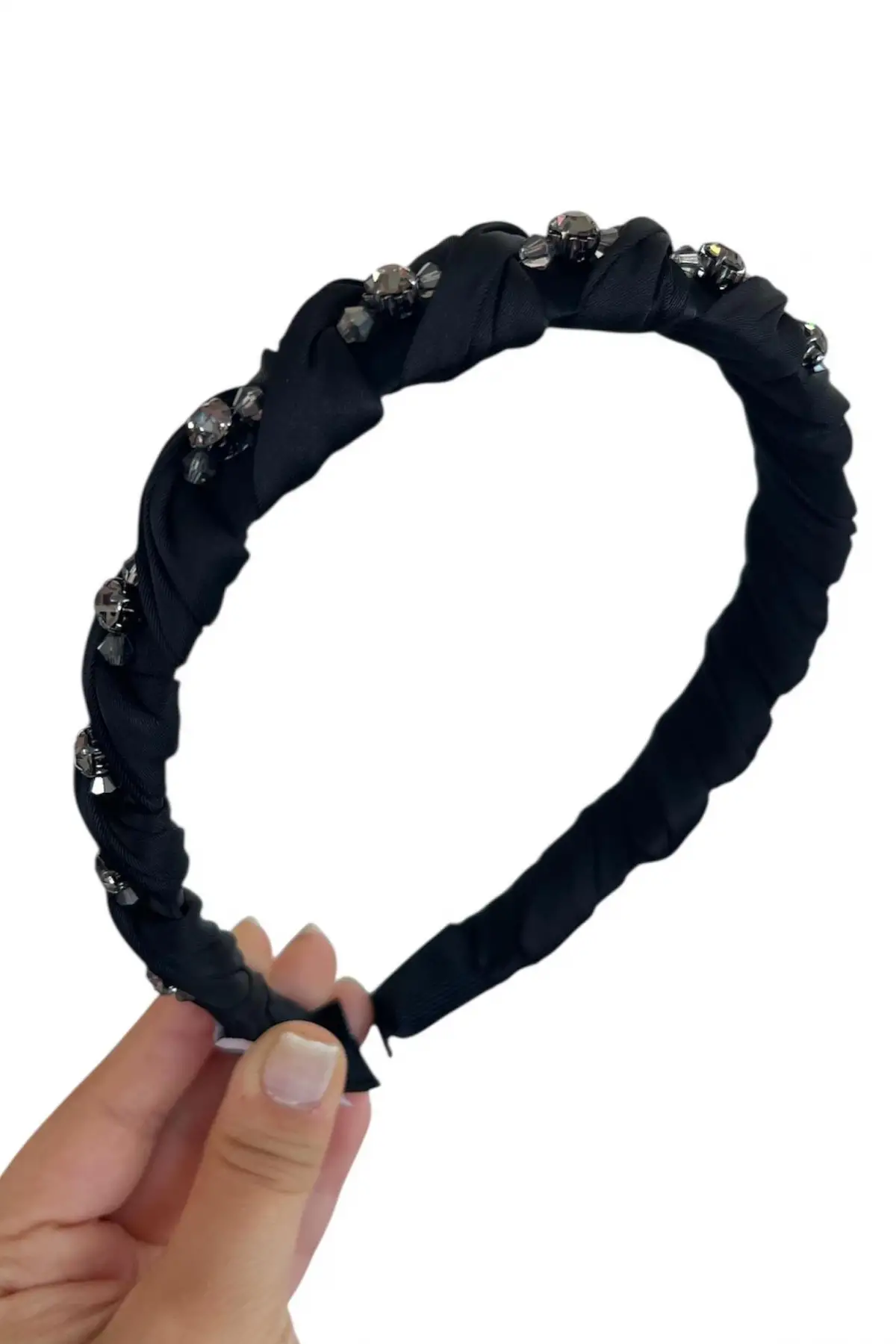 Siyah Renk Taş Detaylı Taç