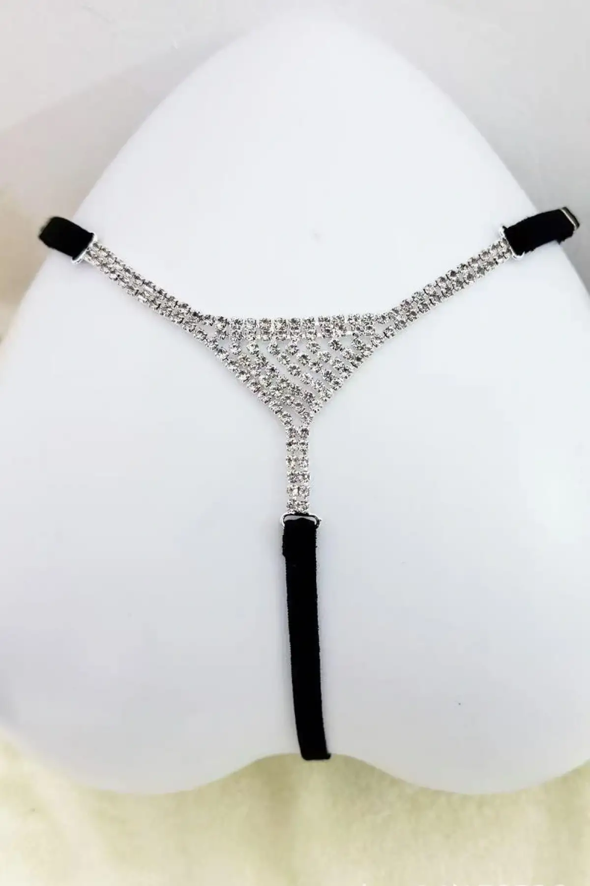 Siyah Renk Taş Detaylı Tanga