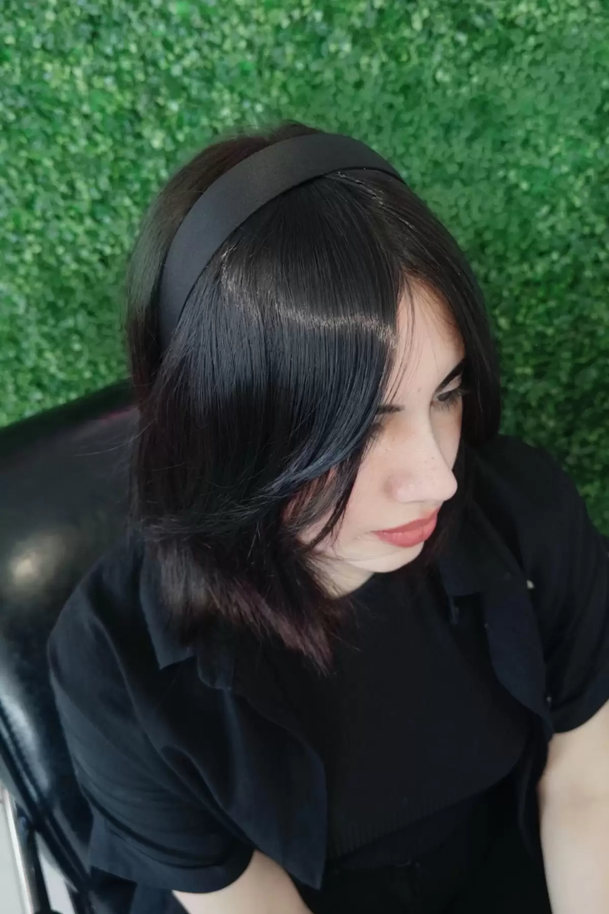 Siyah Renk Uzun Kenarlı Taçlı Takma Kahkül