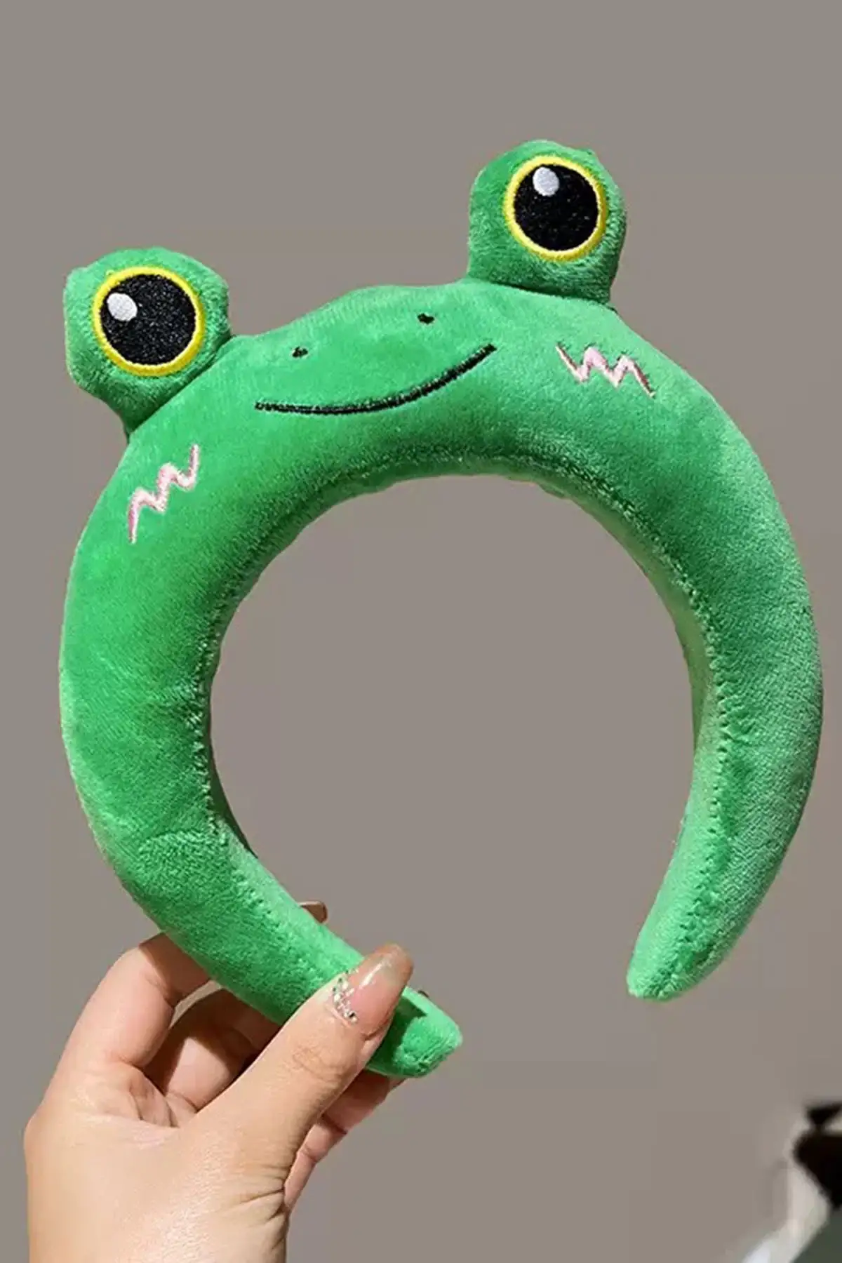 Yeşil Renk Kurbağa Figürlü Peluş Taç