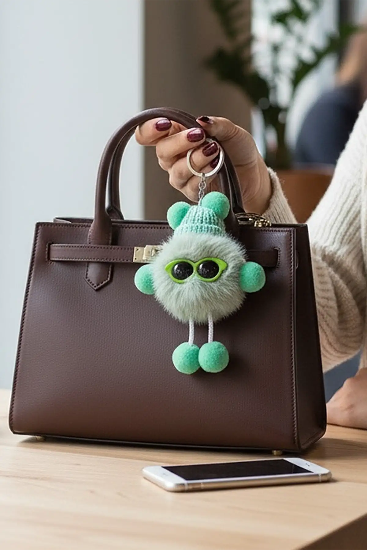 Yeşil Renk Peluş Detaylı Anahtarlık