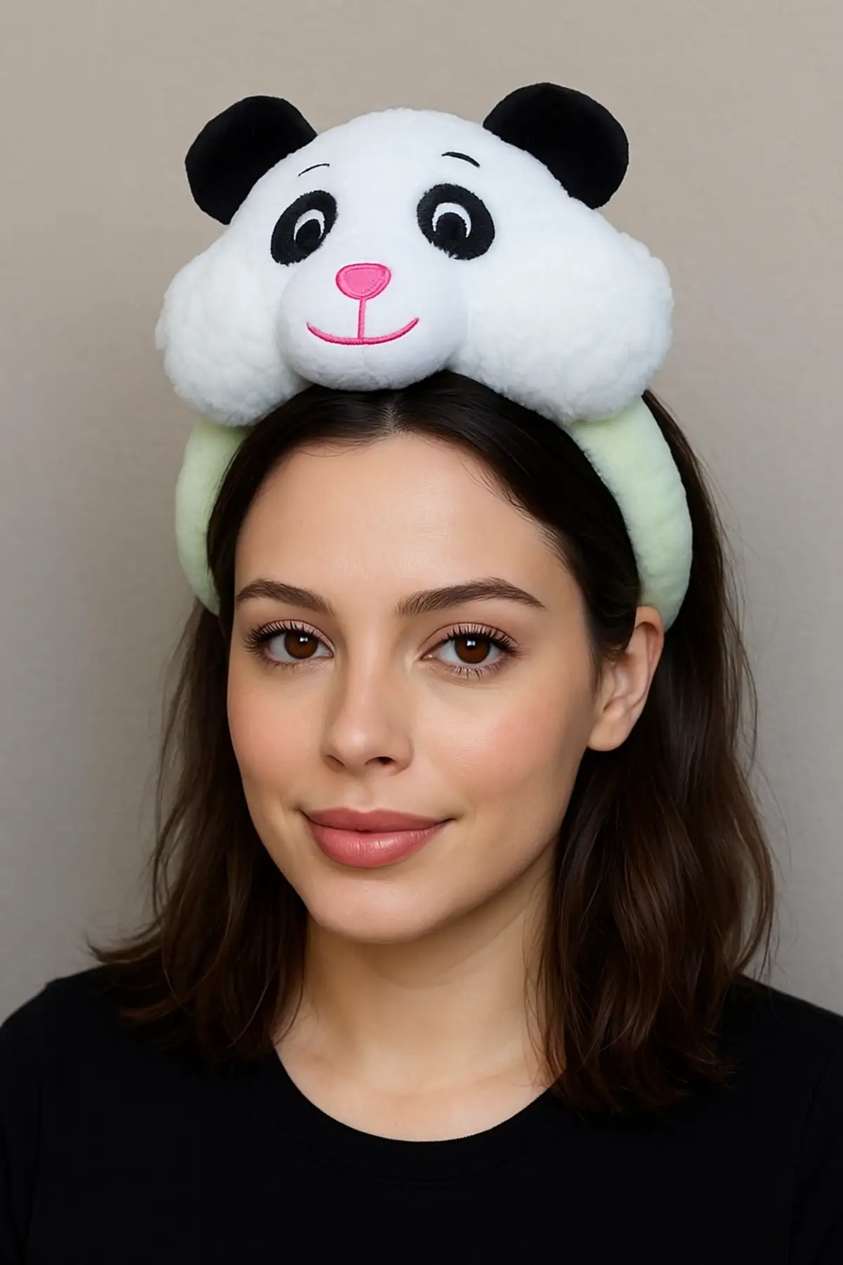 Yeşil Ve Beyaz Renk Köpek Figürlü Peluş Taç