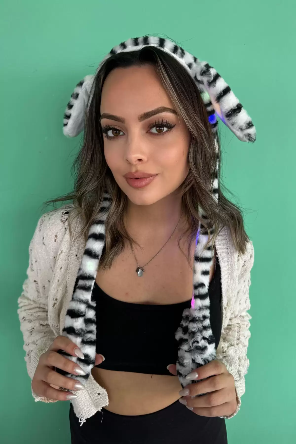 Zebra Desenli Işıklı Kulakları Oynayan Peluş Taç