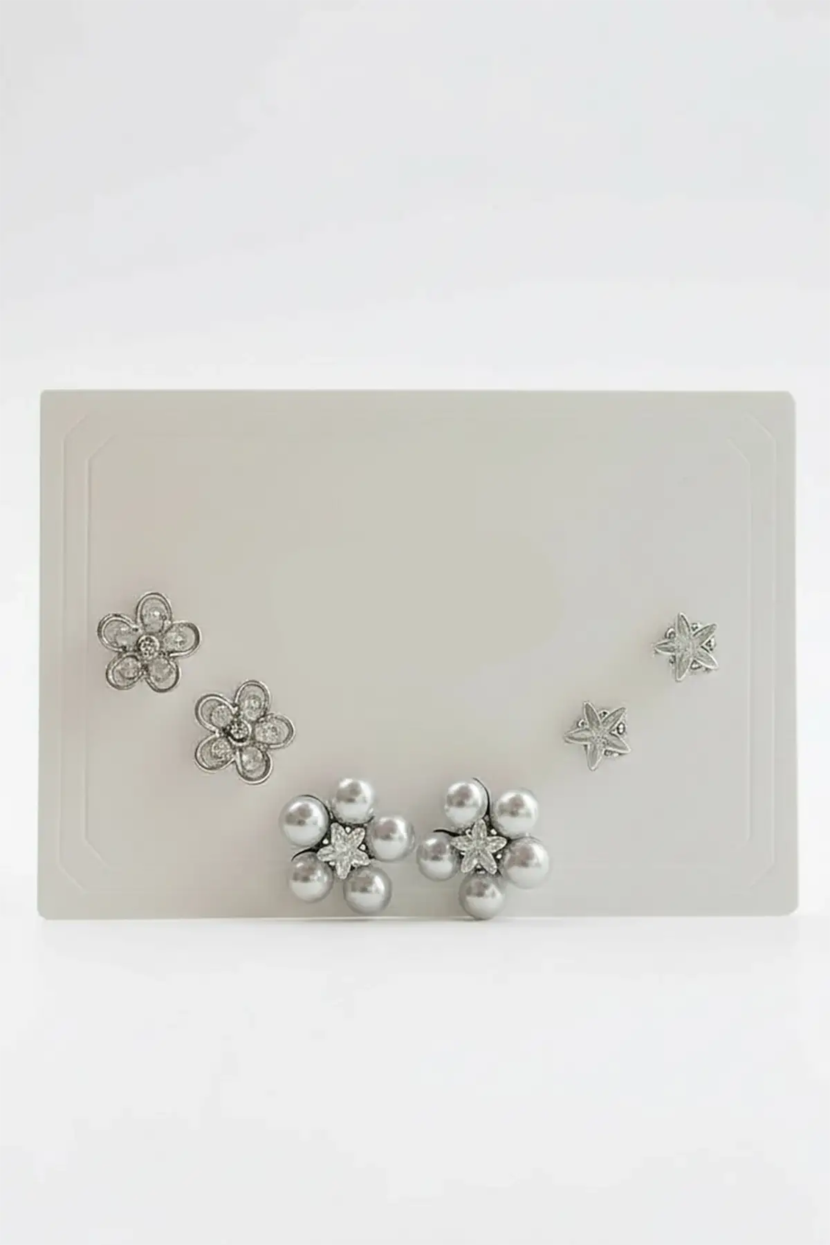 6lı Gümüş Renk Çiçek Figürlü Taş Detaylı Küpe Set