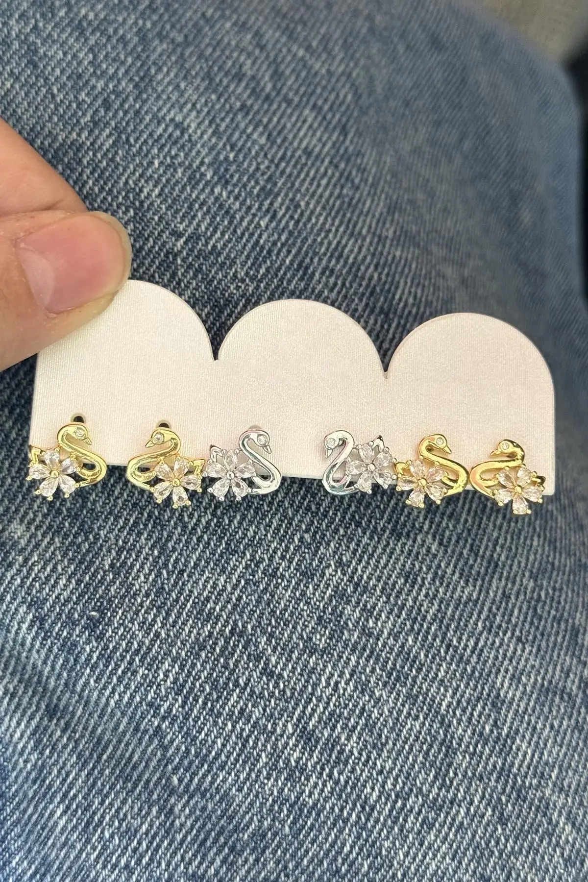 6lı Karışık Renk Kuğu Figürlü Taş Detaylı Küpe Set