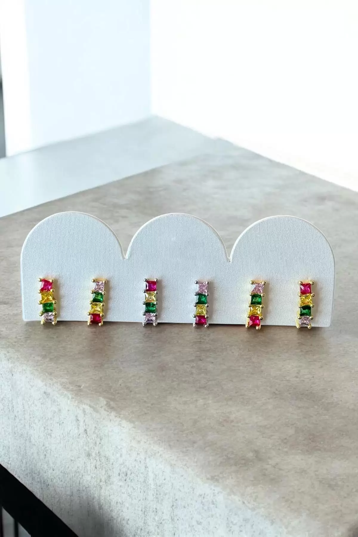 6lı Karışık Renk Taş Detaylı Küpe Set