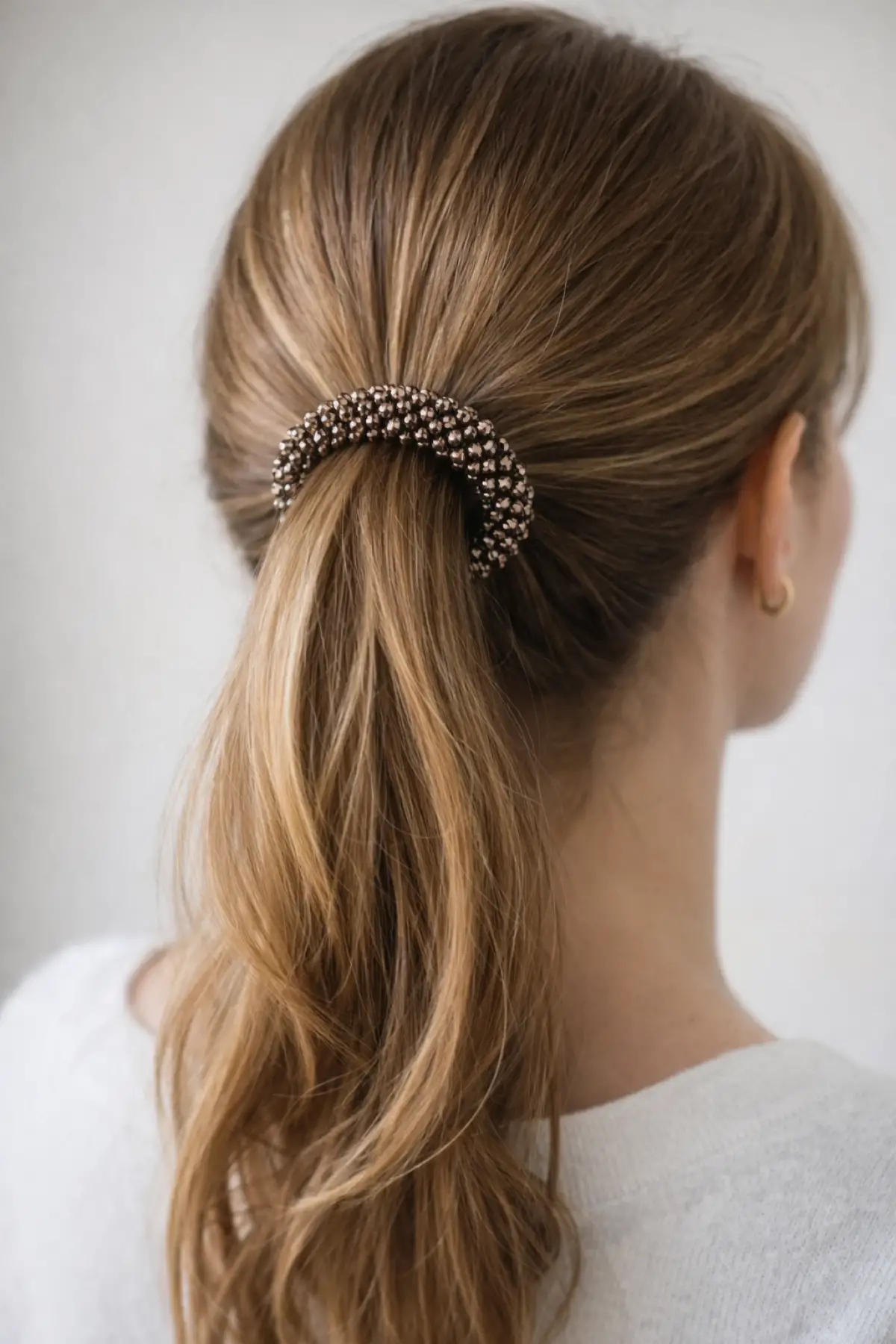 Acı Kahve Renk Taşlı Lastik Toka