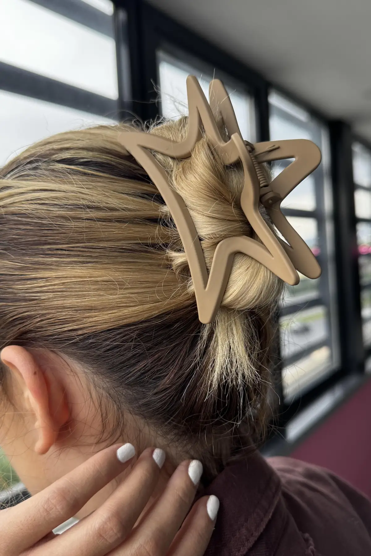 Açık Kahve Renk Yıldız Figürlü Mandal Toka