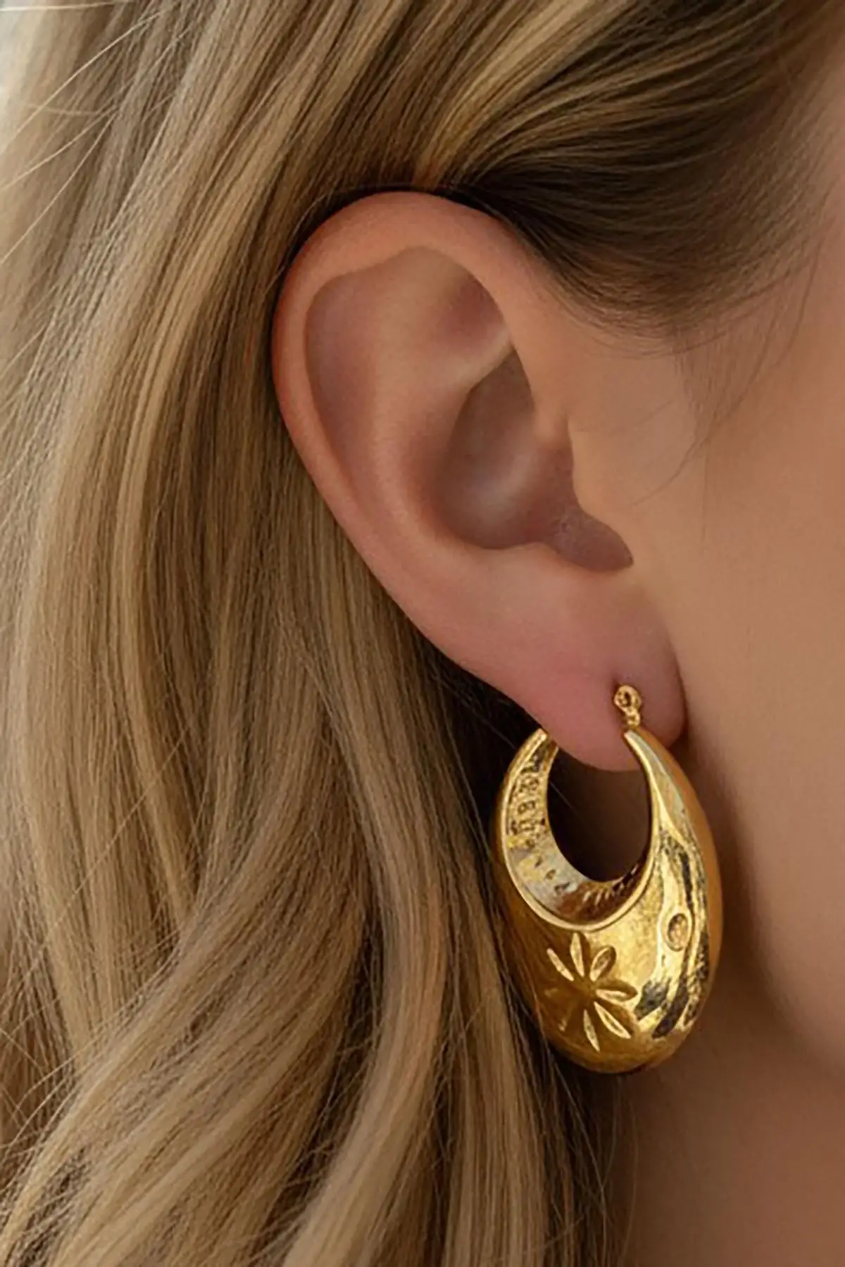 Altın Renk Çelik Halka Küpe (Çift)