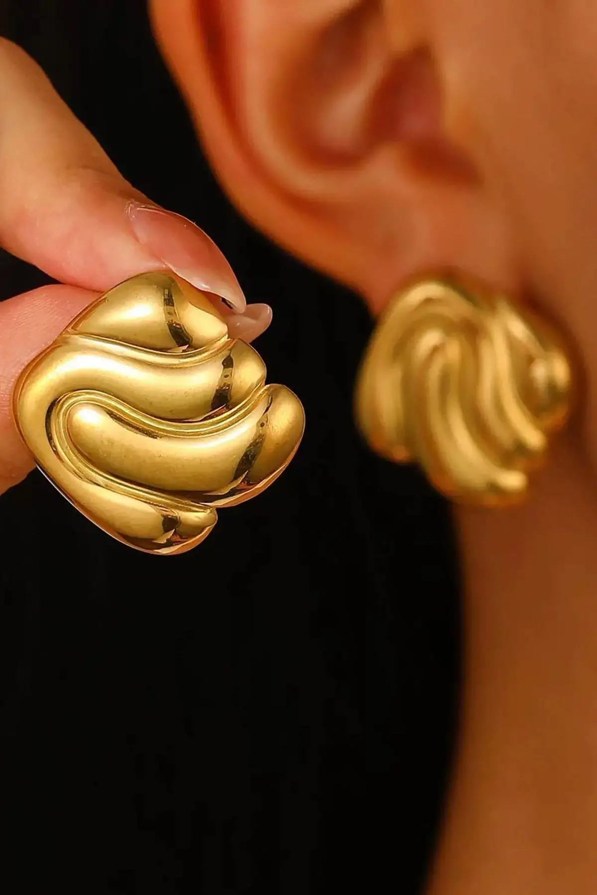 Altın Renk Çelik Küpe (Çift)